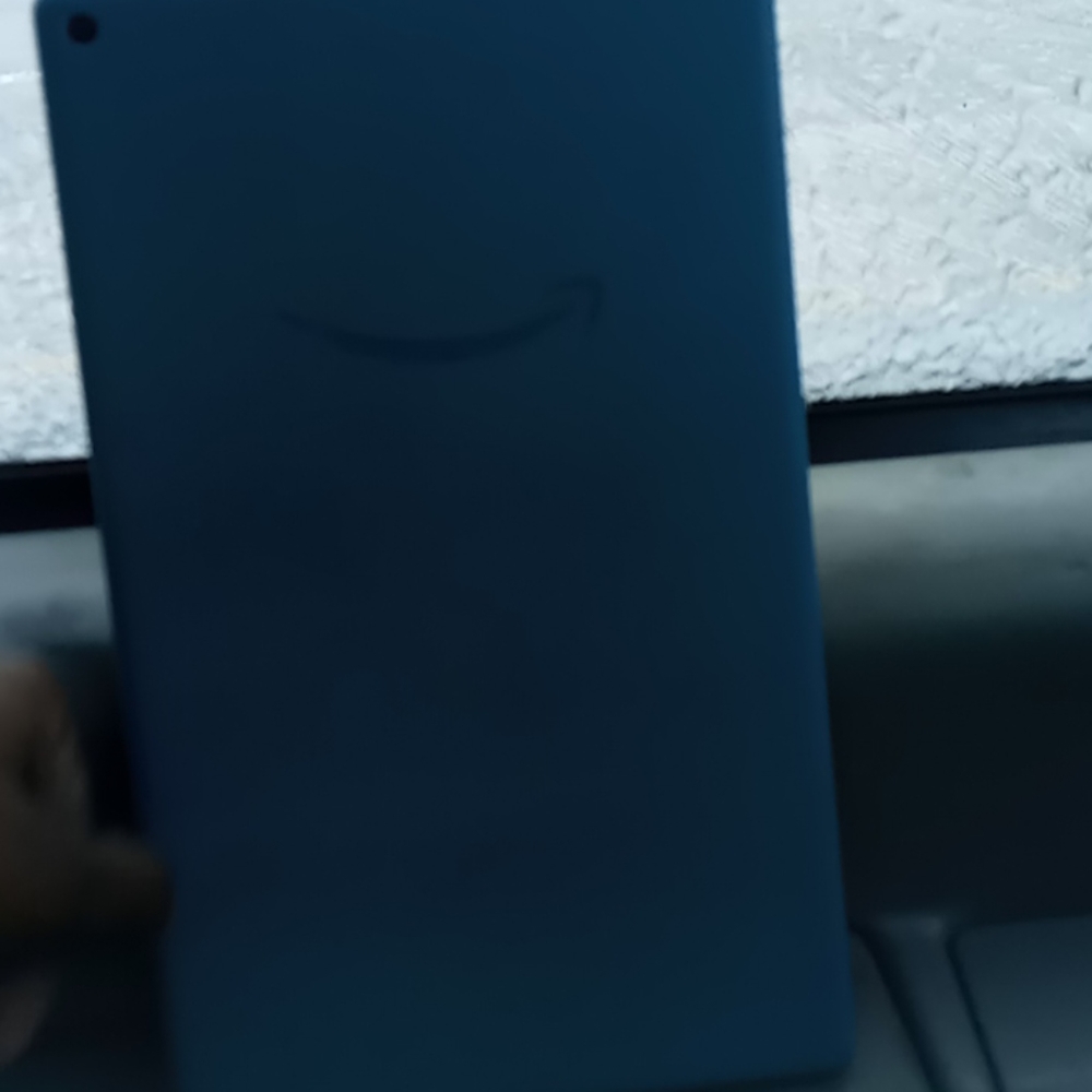 Amazon 10.5 inch tablet - Picture 4 of 4